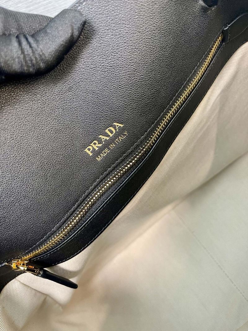 Pra*a top handle bags